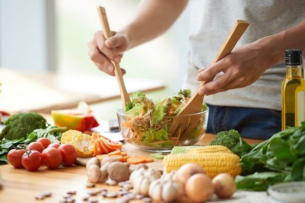 Cooking vegetable salad for prostatitis